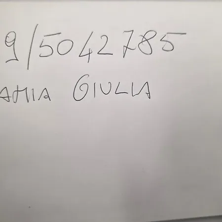 Lamia Giulia 오스투니